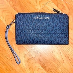 Michael Kors Wallet!